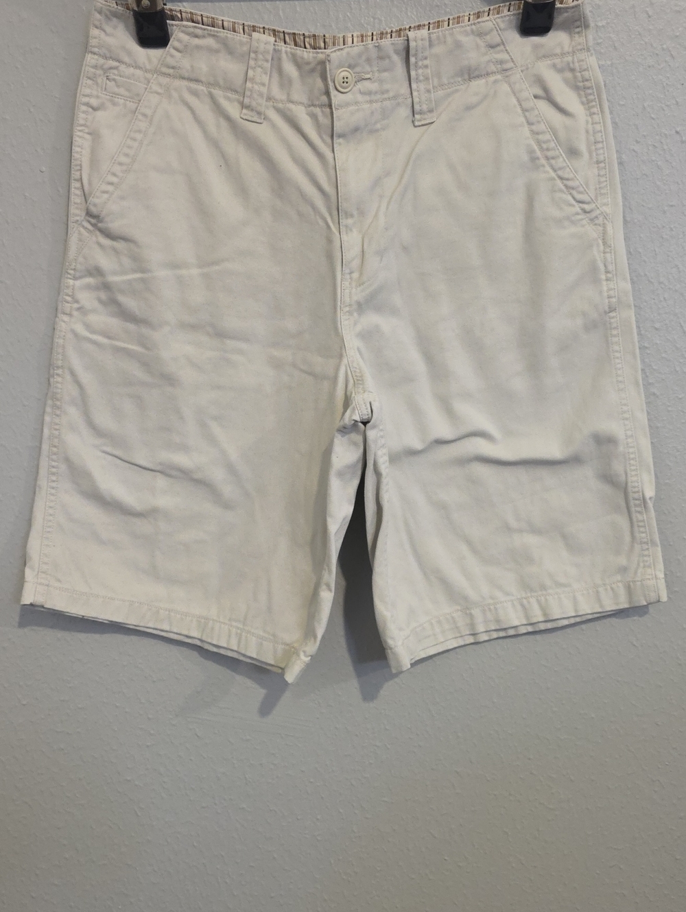 Canyon River Blues Men's Cream Flat Front Cotton Shorts